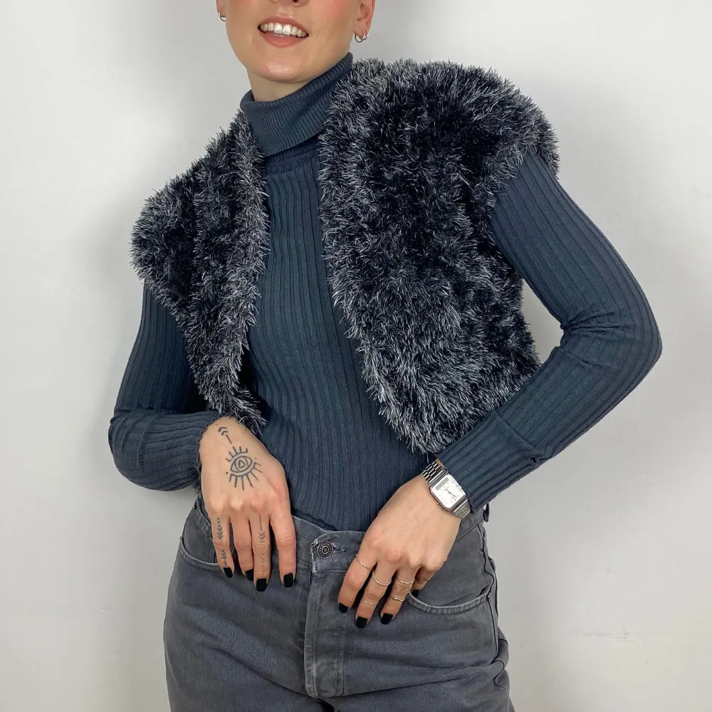 Fluffy Knit Top - MEDIUM