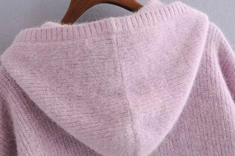 HOODED OVERSIZED KNITTED SWEATER