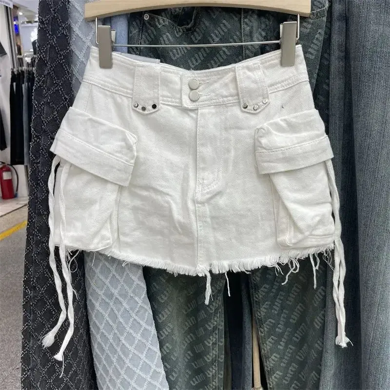 Rosa High-Waist Denim-Rock mit Fransen - Soft-Girl Stil