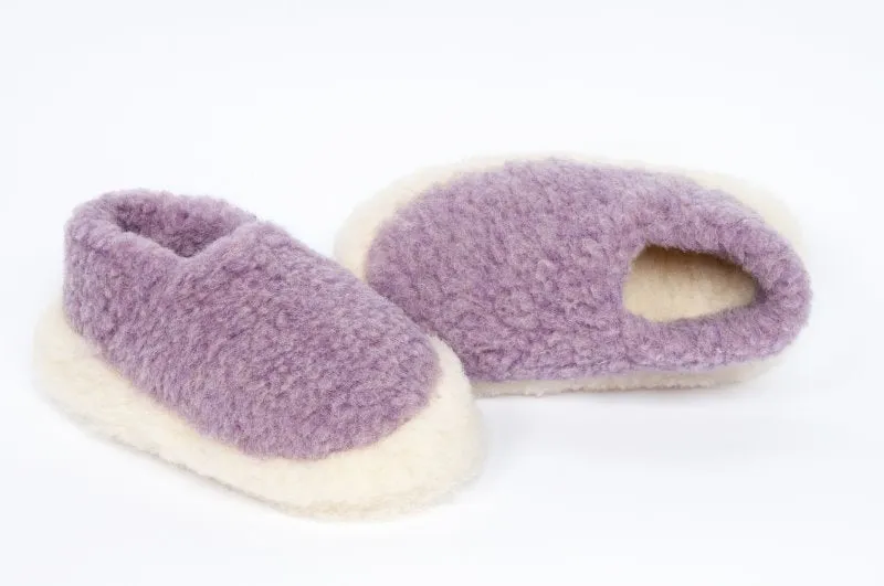 Wool slippers size 4-5 lilac